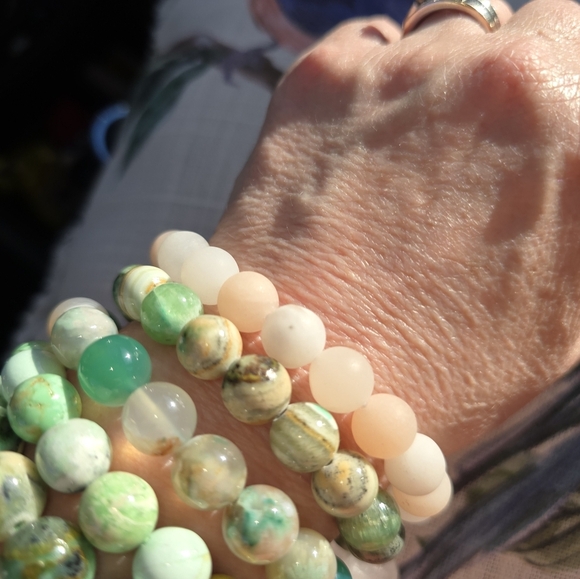 🐰SALE🐰 10mm Matte Pink Adventurine Bracelet - Picture 9 of 10